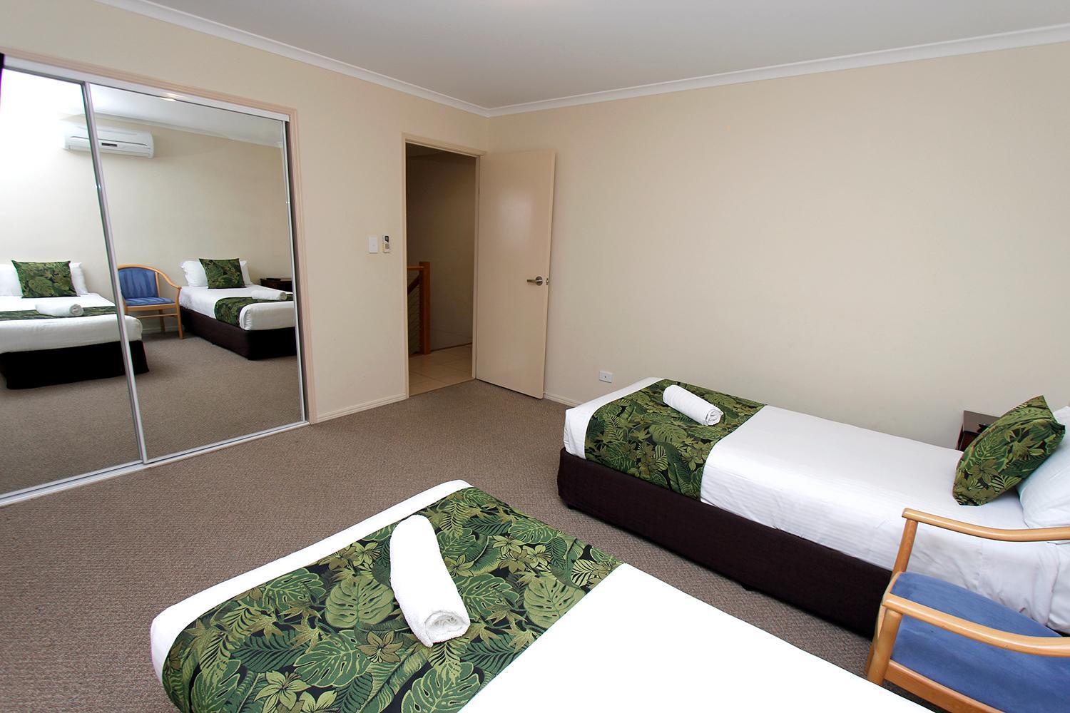 The Palms Motel Chinchilla Buitenkant foto