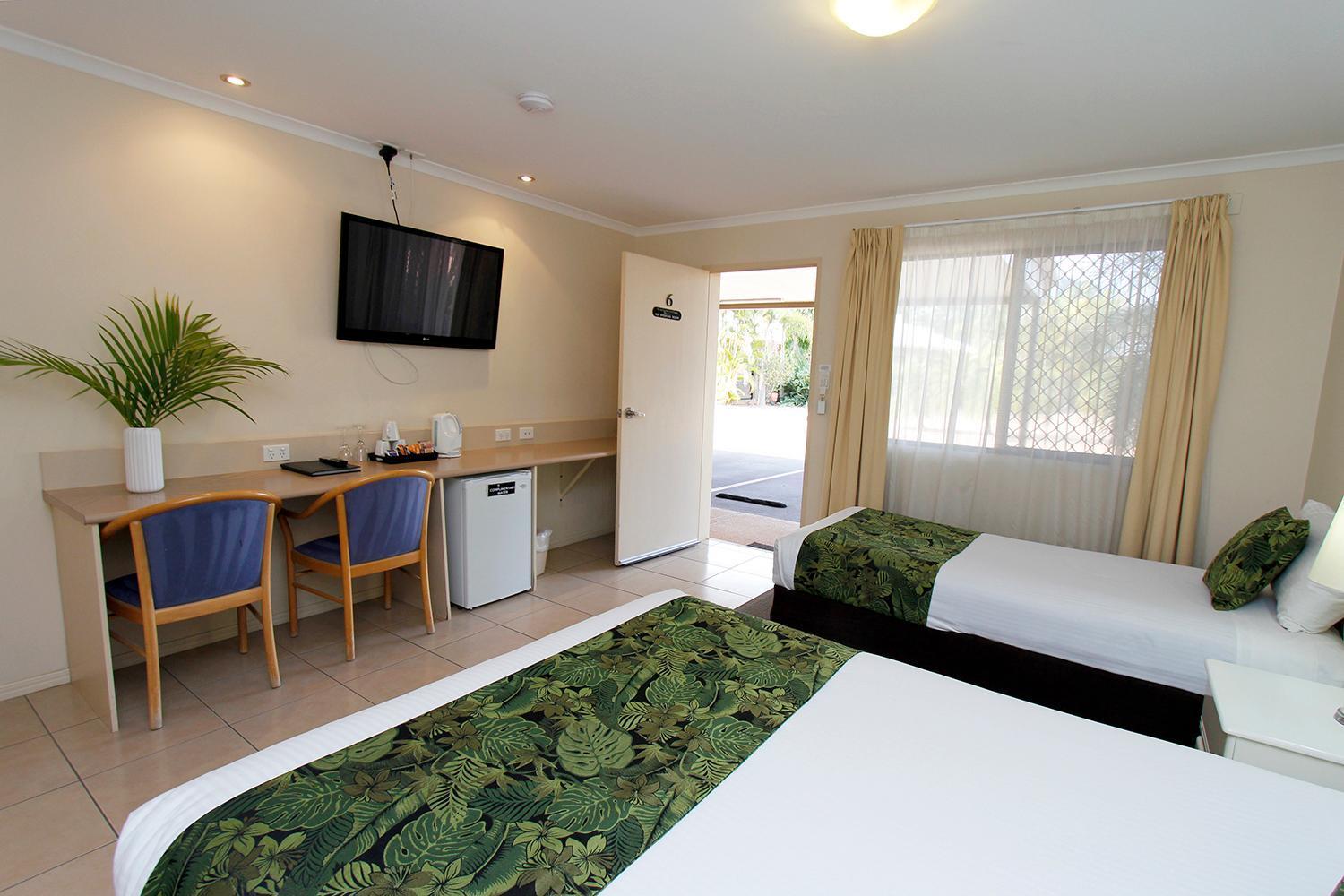 The Palms Motel Chinchilla Buitenkant foto