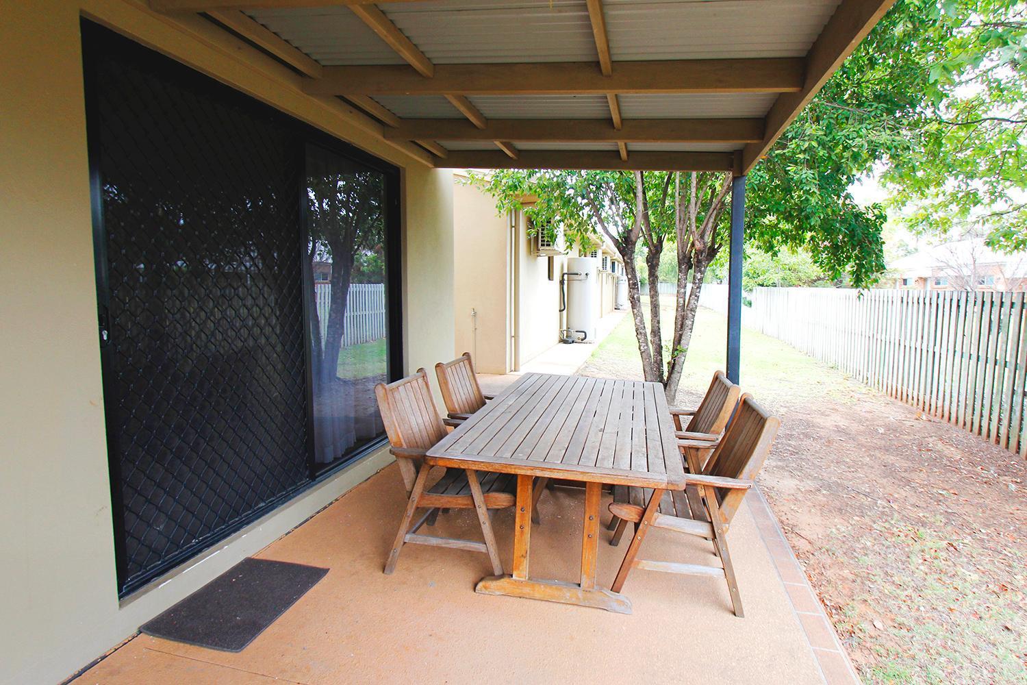 The Palms Motel Chinchilla Buitenkant foto